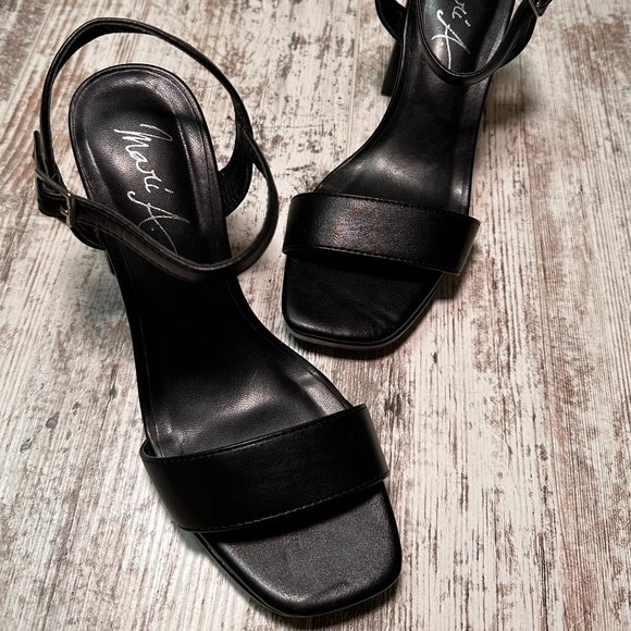 Black Heeled Sandal - Picture 1 of 3